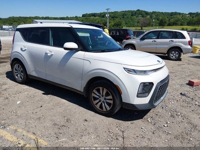 KNDJ23AU1M7****** 2021 Kia Soul