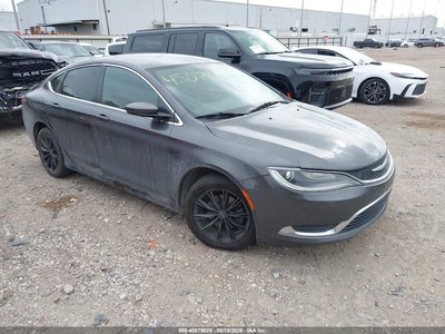 2016 Chrysler 200
