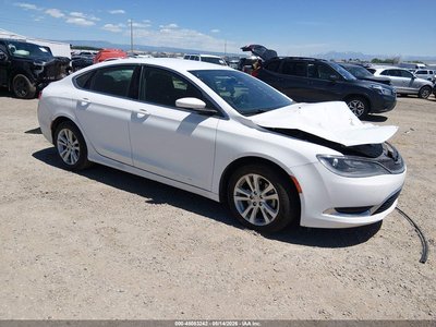 1C3CCCAB1FN****** 2015 Chrysler 200