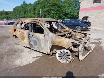 1C4PJMDN2LD****** 2020 Jeep Cherokee