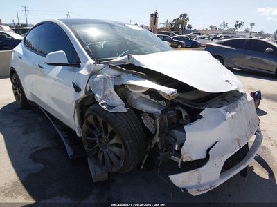 7SAYGDEF0NF****** 2022 Tesla Model Y