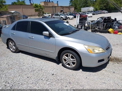 1HGCM56716A****** 2006 Honda Accord