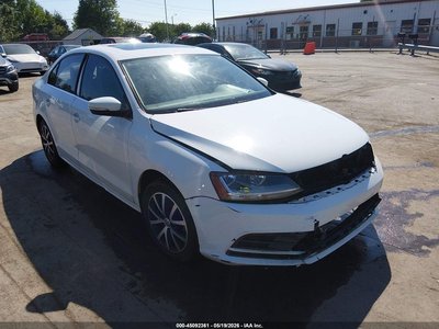 3VWDB7AJ7JM****** 2018 Volkswagen Jetta