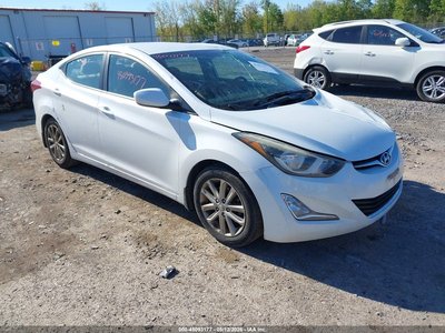 5NPDH4AE3GH****** 2016 Hyundai Elantra
