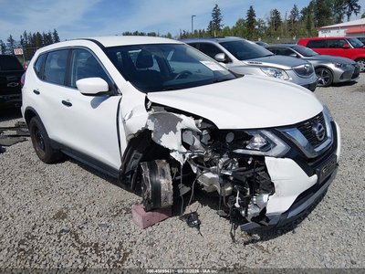 KNMAT2MV7HP****** 2017 Nissan Rogue