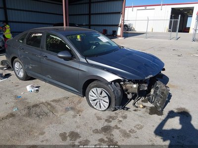3VWCB7BU6KM****** 2019 Volkswagen Jetta