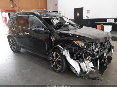 5N1AT2MV2JC****** 2018 Nissan Rogue