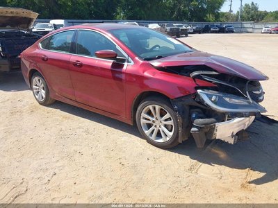 1C3CCCAB6FN****** 2015 Chrysler 200