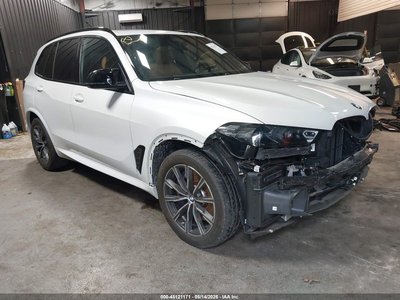 5UX33EU04R9****** 2024 BMW X5