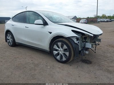 7SAYGDEE8PF****** 2023 Tesla Model Y
