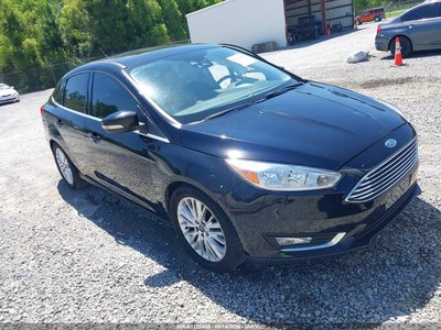 1FADP3J27JL****** 2018 Ford Focus
