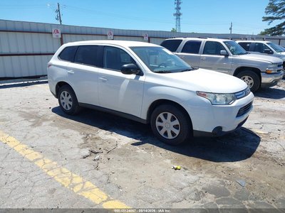 JA4AD2A38EZ****** 2014 Mitsubishi Outlander