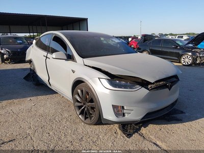 5YJXCBE49HF****** 2017 Tesla Model X