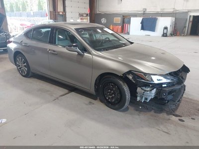2021 Lexus ES