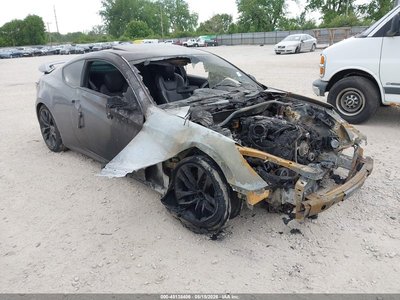 KMHHU6KJ0GU****** 2016 Hyundai Genesis