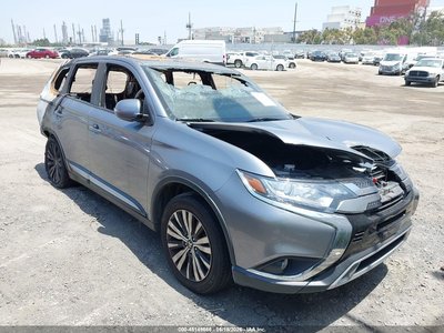 JA4AD3A31KZ****** 2019 Mitsubishi Outlander