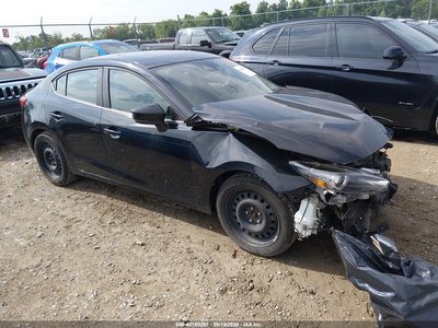 3MZBN1W39JM****** 2018 Mazda 3
