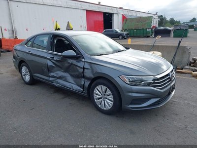 3VWN57BU7KM****** 2019 Volkswagen Jetta