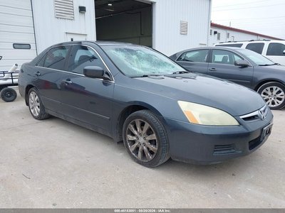 1HGCM66816A****** 2006 Honda Accord