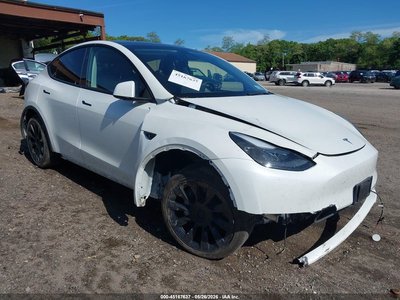 7SAYGDED1PF****** 2023 Tesla Model Y