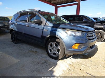 1FMCU0F76JU****** 2018 Ford Escape