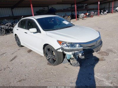 1HGCR2F51HA****** 2017 Honda Accord