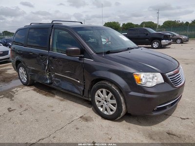 2016 Chrysler Town & Country