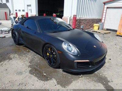 WP0CB2A99HS****** 2017 Porsche 911