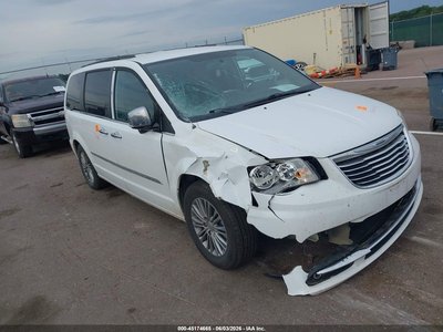 2014 Chrysler Town & Country