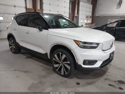 YV4ED3UB7N2****** 2022 Volvo XC40