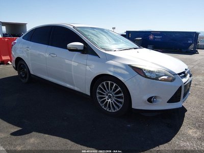 1FAHP3J26CL****** 2012 Ford Focus