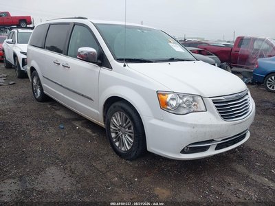 2016 Chrysler Town & Country