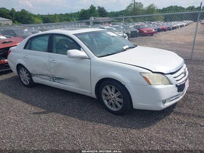 2005 Toyota Avalon