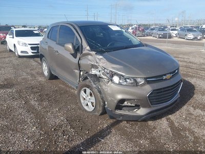 KL7CJNSM0NB****** 2022 Chevrolet Trax