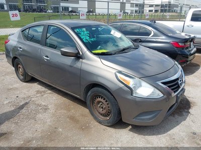 2015 Nissan Versa