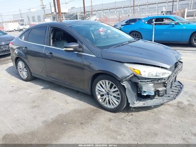 1FADP3J28HL****** 2017 Ford Focus