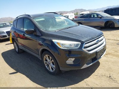 1FMCU0GD5JU****** 2018 Ford Escape