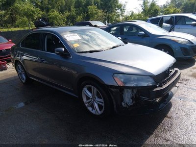 1VWCV7A34FC****** 2015 Volkswagen Passat