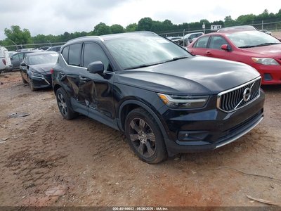 YV4162UL2N2****** 2022 Volvo XC40