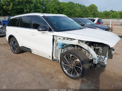 5LM5J7XC2NG****** 2022 Lincoln Aviator