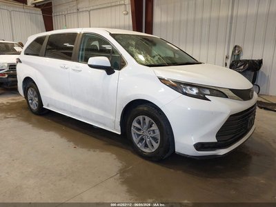 5TDKRKEC7RS****** 2024 Toyota Sienna