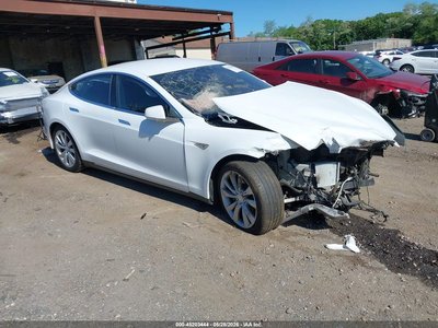 5YJSA1E26FF****** 2015 Tesla Model S