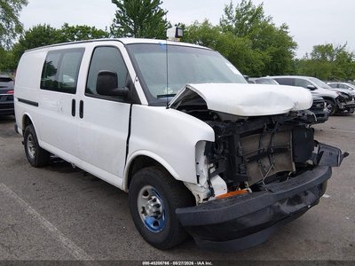 1GCWGAFFXH1****** 2017 Chevrolet Express
