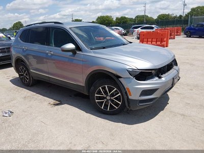 3VV3B7AXXMM****** 2021 Volkswagen Tiguan