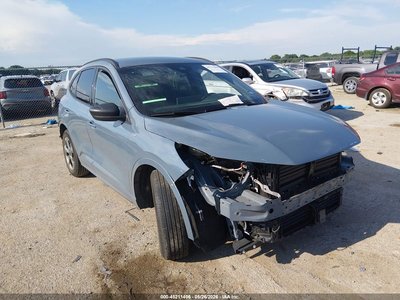 1FMCU0MN0RU****** 2024 Ford Escape