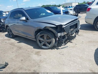 KMUMADTB0NU****** 2022 Genesis GV70