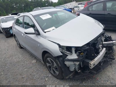 KMHC75LC9JU****** 2018 Hyundai Ioniq Hybrid