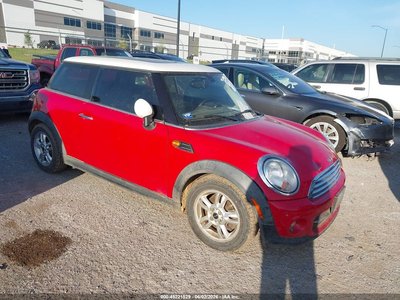 WMWSU3C55DT****** 2013 MINI Hardtop