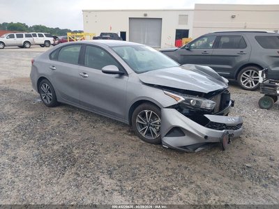 3KPF24AD8RE****** 2024 Kia Forte