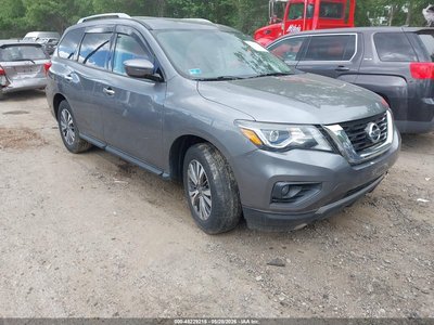 2020 Nissan Pathfinder